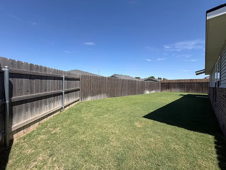 2608 Winfield Ave — Photo 30