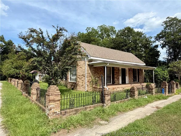 603 W 74th Hwy, Maxton, NC 28364
