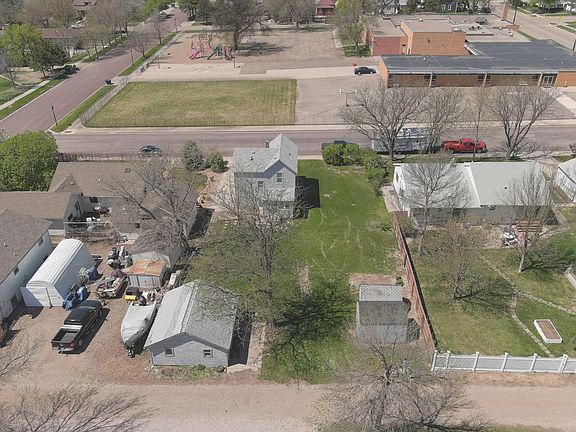 4th image of 118 S Jackson Ave
