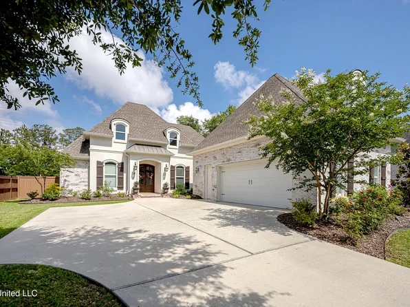 204 Bluff Cv, Ocean Springs, MS 39564