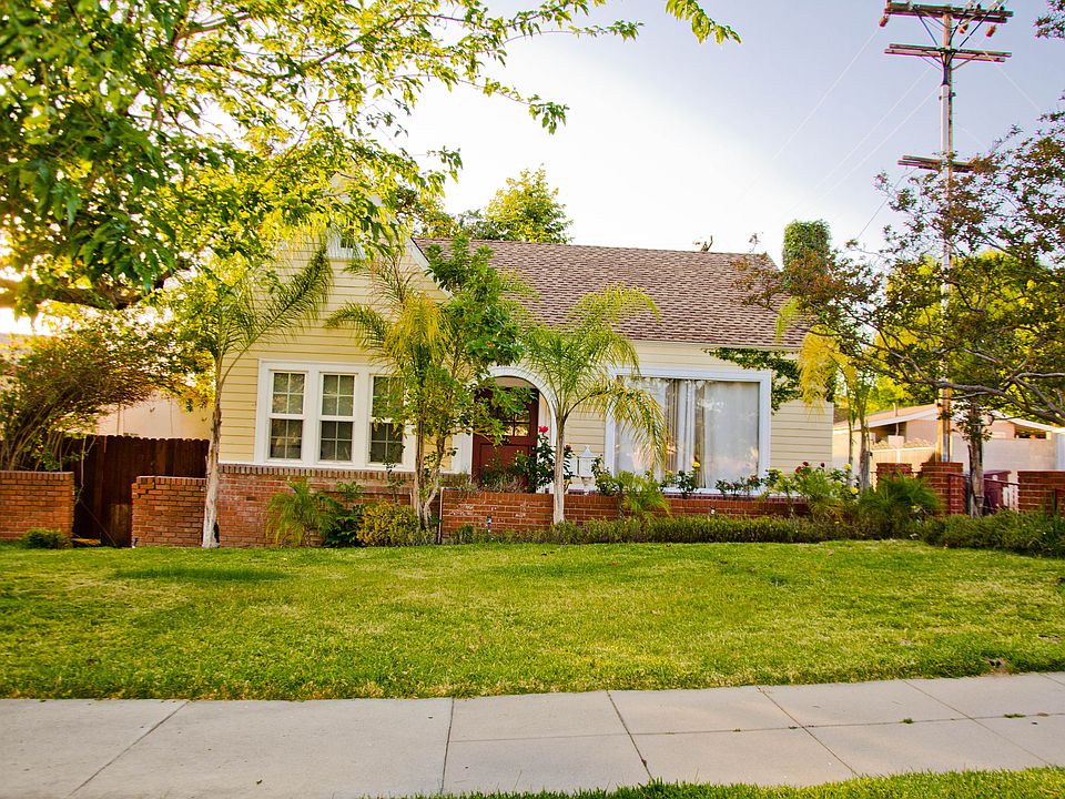 1st image of 1369 Thompson Ave