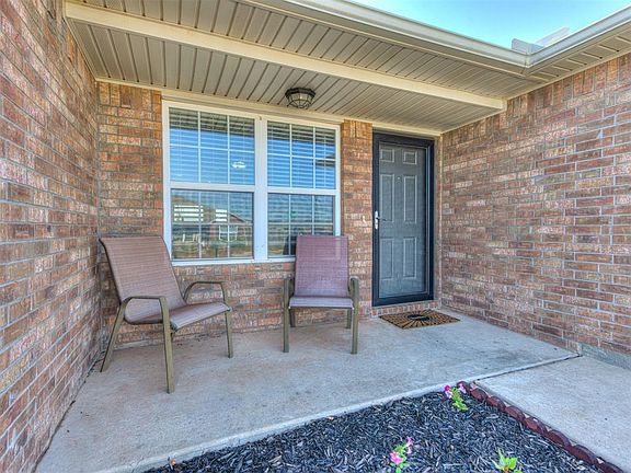 4th image of 9636 Ella Ln