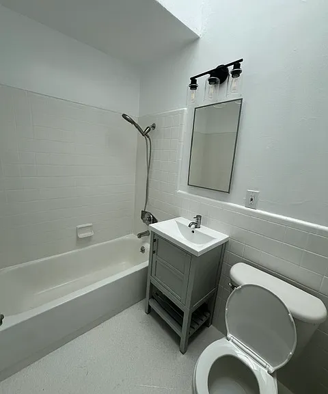 2838 Taraval St #5 — Photo 8