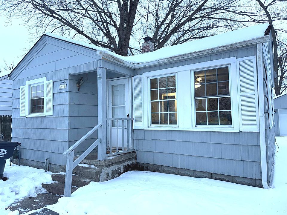 1st image of 3912 Saint Charles St