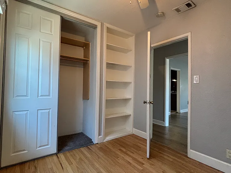 419 N Citrus St — Photo 12