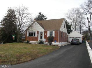 706 S York Rd, Hatboro, PA 19040