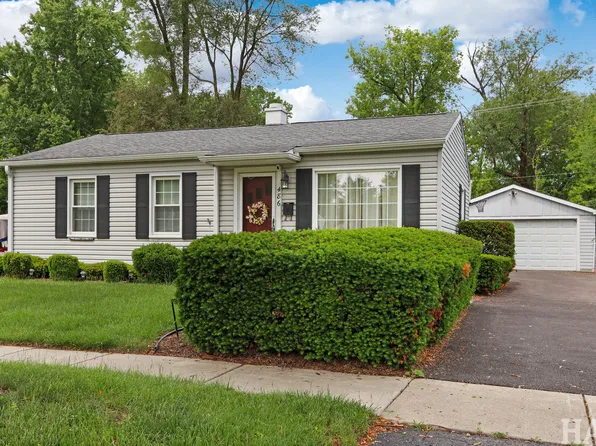 486 Saint Marys Pkwy, Buffalo Grove, IL 60089