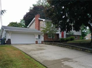 3 Heritage Rd, Bristol, RI 02809