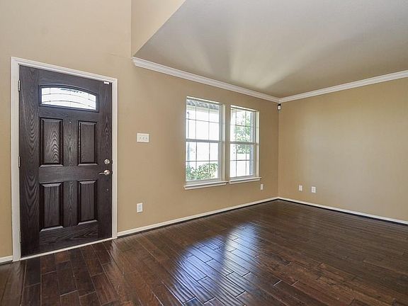 4th image of 6147 Settlers Lake Cir E