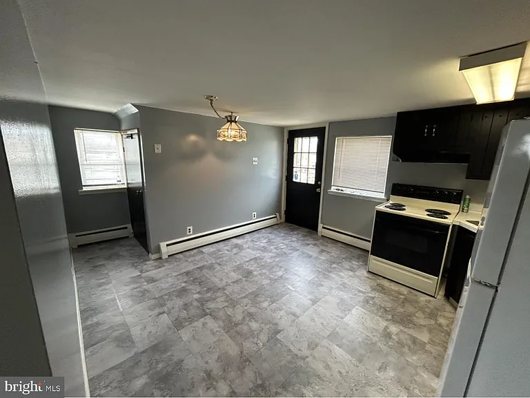 513 Cedar Ave — Photo 3