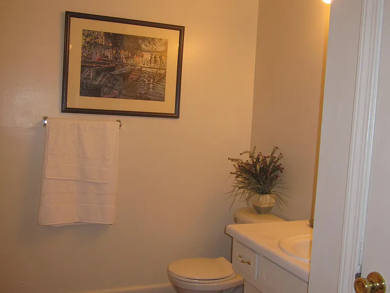 Hunting Ridge Apartments — Photo 38