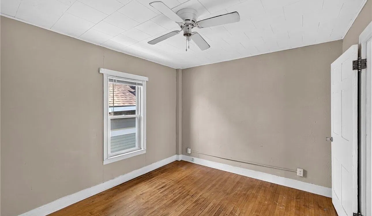 2 bed, 1000 sqft, $1,500 — Photo 2