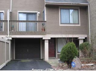 202 Crosswoods Rd #202, Branford, CT 06405