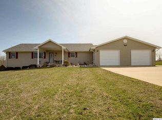 968 Maple Ridge Dr, Liberty, IL 62347