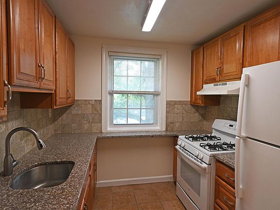 2nd image of 4368 N Pershing Dr APT 2