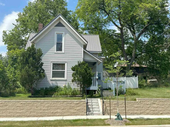 321 W Wilden Ave, Goshen, IN 46528