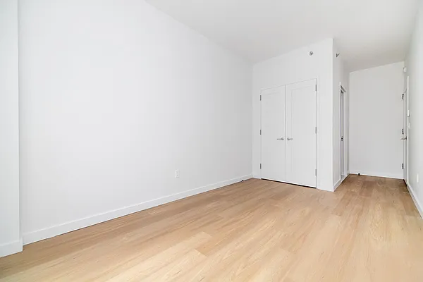 Rented by REAL New York | media 20