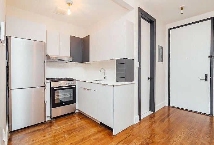 1st image of 1148 Pacific St APT 1
