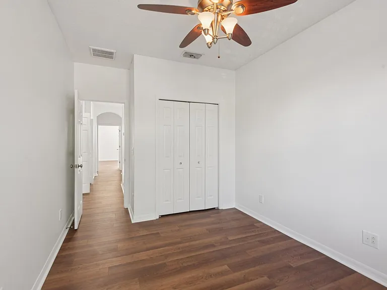12805 Avelar Manor Pl — Photo 19