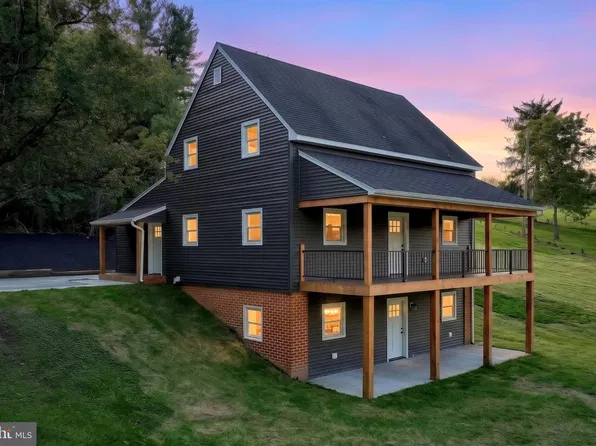 1452 Krafts Mill Rd, Spring Grove, PA 17362