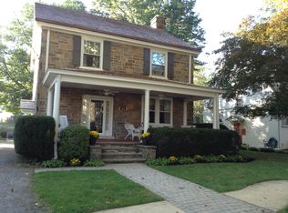 422 Sharpless St, West Chester, PA 19382