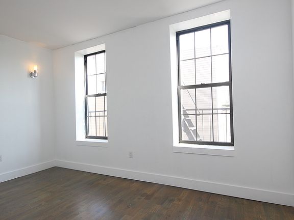 4th image of 319 Knickerbocker Ave APT 4R