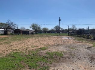 1520 Pelican Dr N, Azle, TX 76020