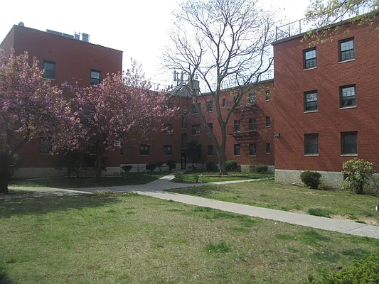 Rented by Beekman Street Realty | media 23