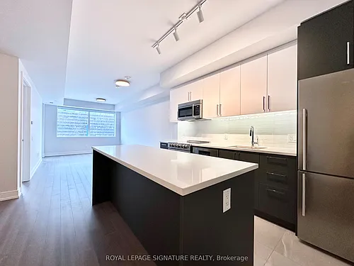 664 Spadina Ave #210 Photo 1