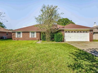 832 Horsemens Path, Cantonment, FL, 32533