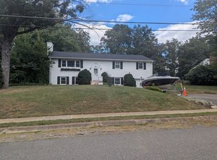 4837 Randolph Dr, Annandale, VA 22003