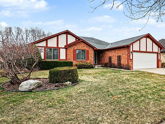 3rd image of 52415 Ridgeway Dr