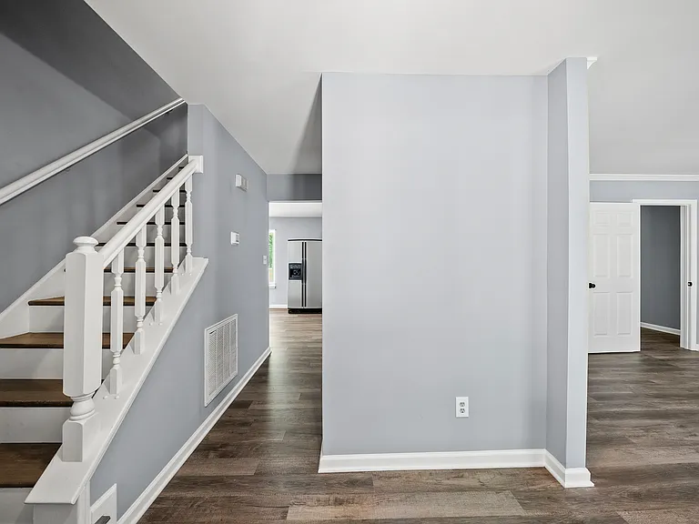 2108 Treverton Pl — Photo 24