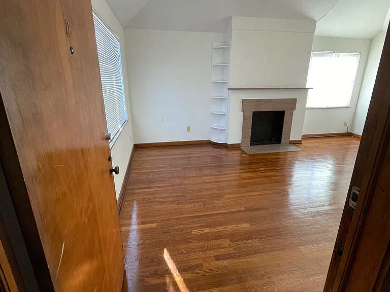 1655 Northwest Blvd — Photo 8