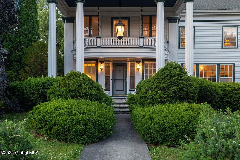 3rd image of 254 N Grand Street