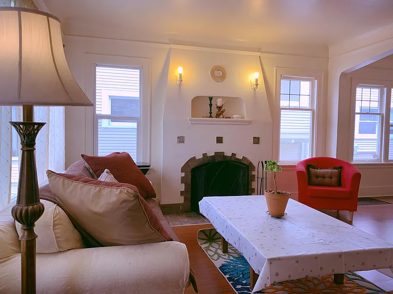 2401 Boylston Ave E #1 — Photo 11