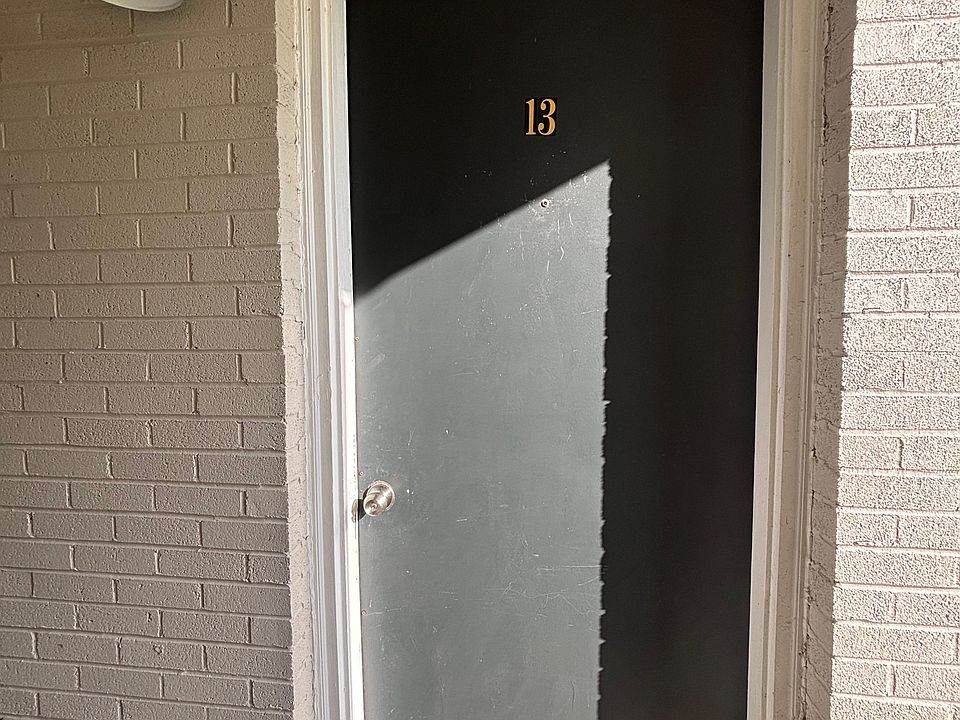 1st image of 969 Fife Ave #13