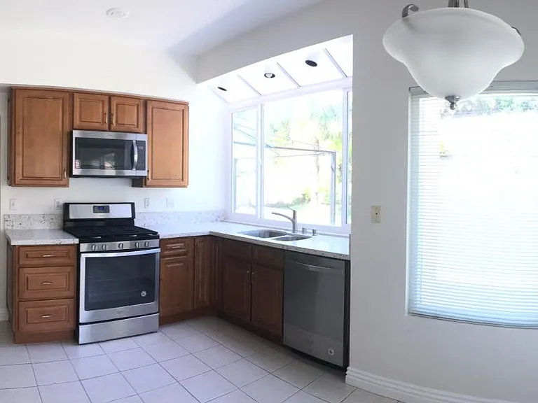 15325 Seitz Ct — Photo 12