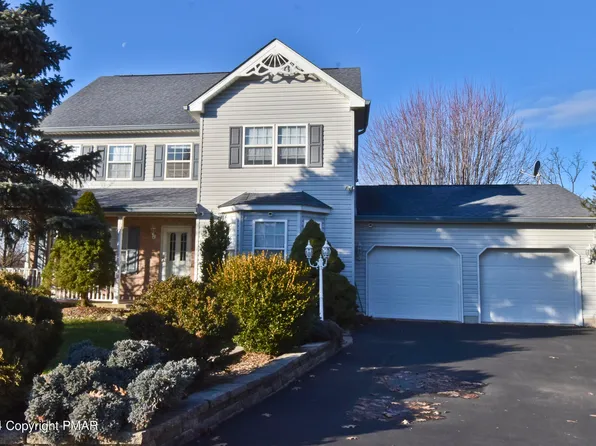258 N Laurel Ct, Wind Gap, PA 18091
