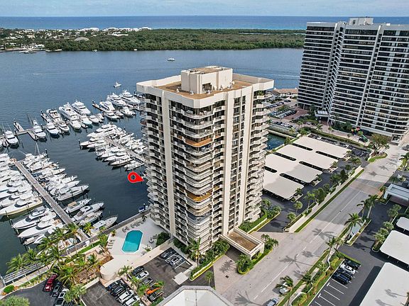 2nd image of 108 Lakeshore Drive #839