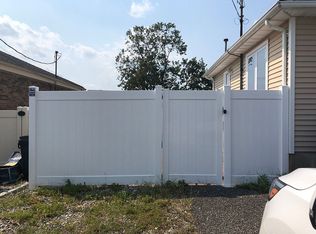 52 Lagoon Dr E, Toms River, NJ 08753