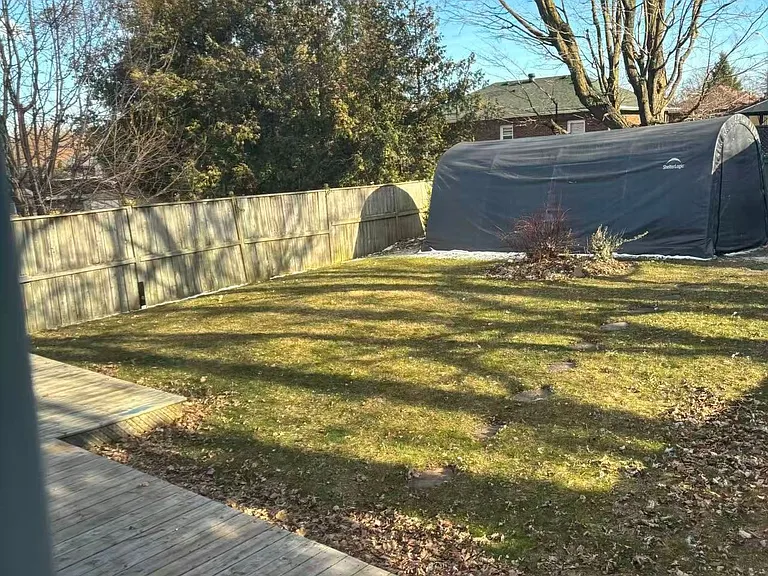 185 Sinclair Ave — Photo 11