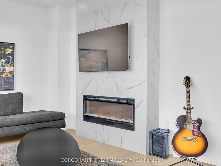 71 Wyndham St S #1105 — Photo 6