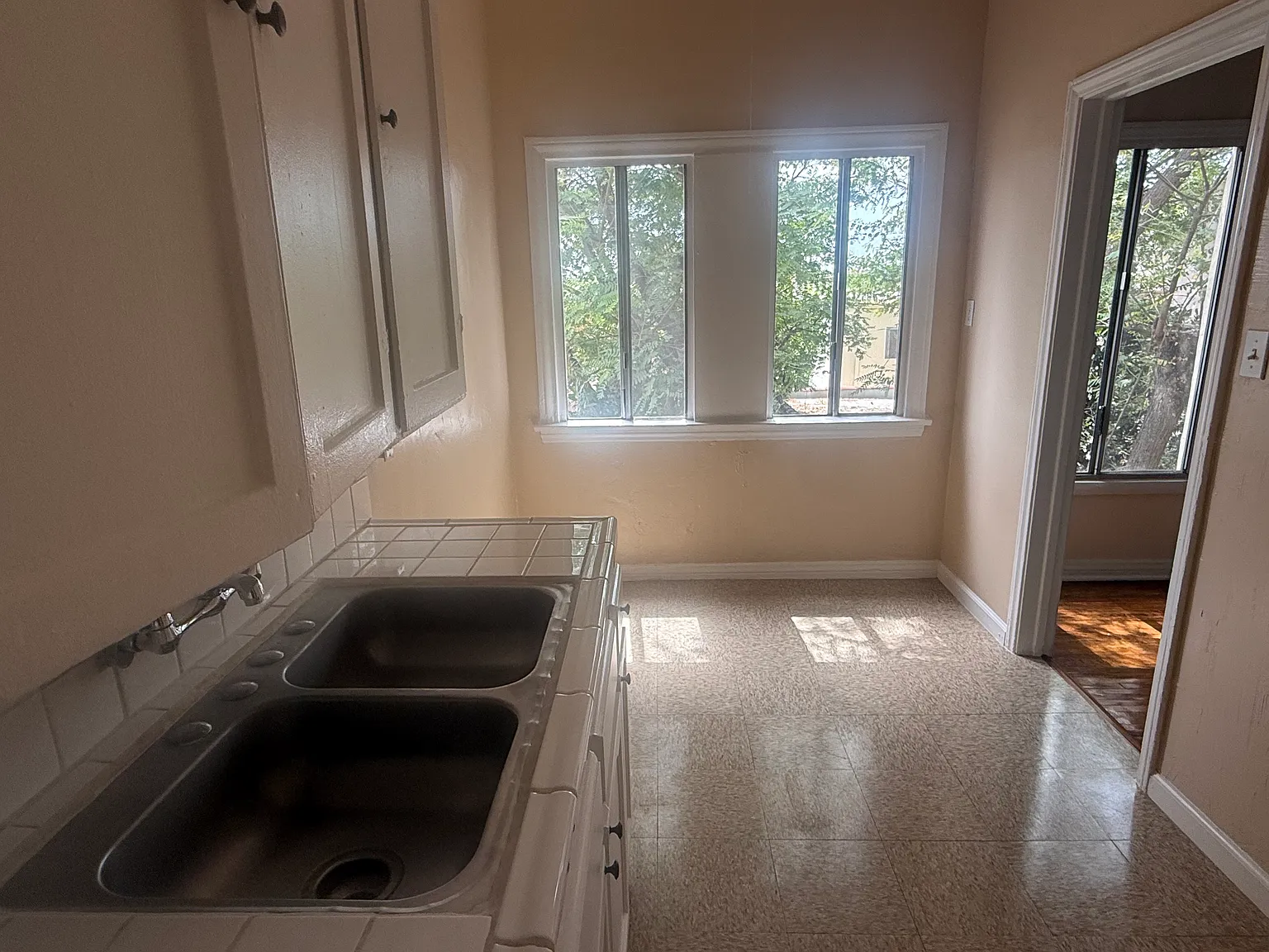 Studio, $1,595 — Photo 3