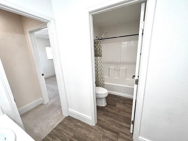 7140 Charter Crest St — Photo 72