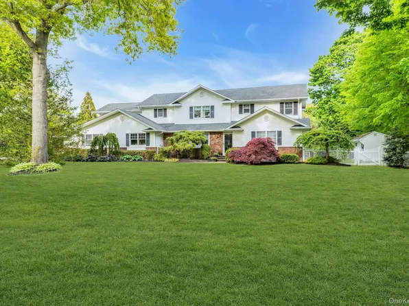 227 Gillette Avenue, Bayport, NY 11705