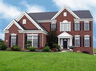 706 Chadwick Dr, Venetia, PA 15367