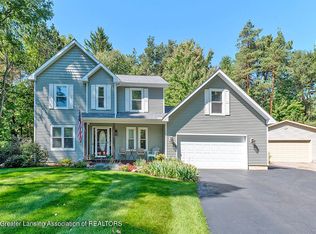 5578 Fox Hill Ct, Perry, MI 48872