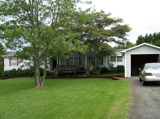 1060 Knobview Lane, Pilot Mountain, NC 27041