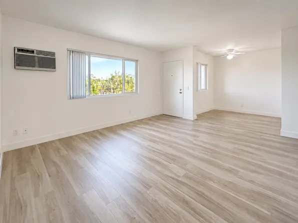 1944 S Broadway, Escondido, CA